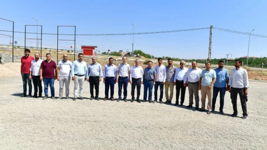 Özal mahallesine halı saha inşa ediliyor