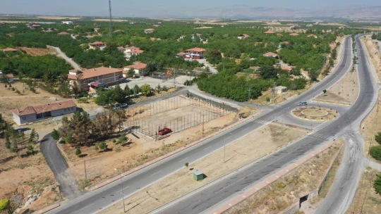 Özal mahallesine halı saha inşa ediliyor