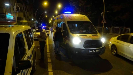 Polis merkezi önünde silahlı saldırı: 2 yaralı