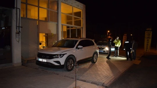 Polisin 'dur' ihtarına uymadı ama...