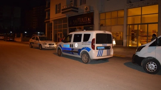 Polisin 'dur' ihtarına uymadı ama...