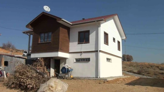Pütürge'de deprem sonrası yeni konutlarda yaşam başladı