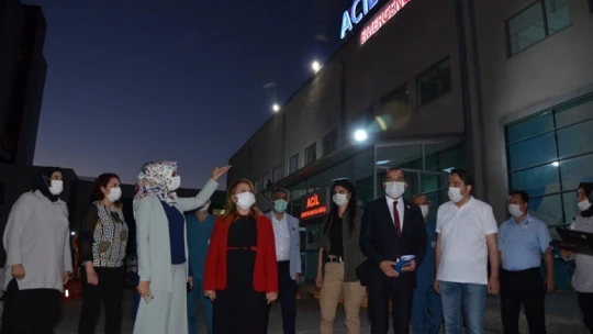 Rektör Karabulut'tan hastane ziyareti