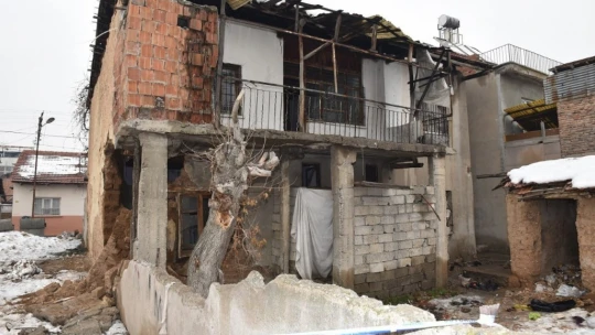 Battalgazi Belediyesi evi yıktı!