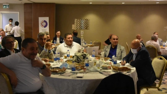 Sadıkoğlu, İstanbul'da Malatyalı iş insanlarıyla bir araya geldi