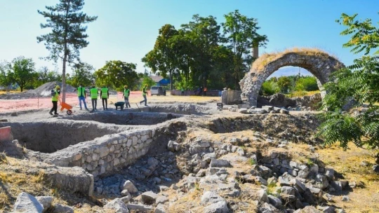 Şahabiyye-i Kübra Medresesinde kazı çalışmalarına başlandı