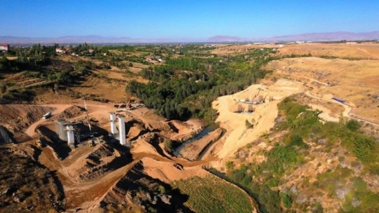Şahnahan köprüsü bölgenin trafik yükünü hafifletecek