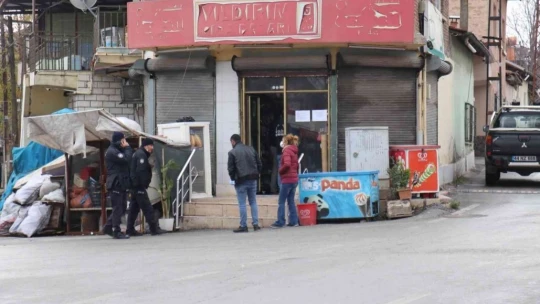 Sahte alkol komaya soktu