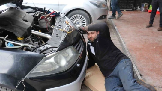 Savaştan kaçan aile Malatya'da hayata tutundu