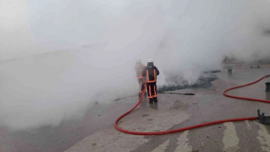 Sebze halinde yangın çıktı