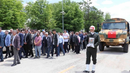 Şehit Celal Tekedereli memleketinde son yolculuğuna uğurlandı