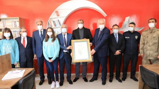 Şehit Semih Özbey'in ismi kütüphanede yaşatılacak