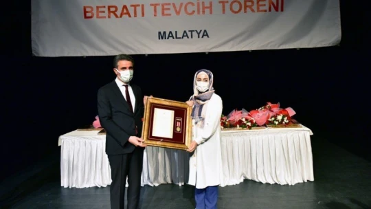 Şehit yakınları ve gazilere gurur madalyası