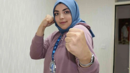 Şeyma Canpolat: 'Kadınsın yapamazsın dediler, dünya ikincisi oldum'