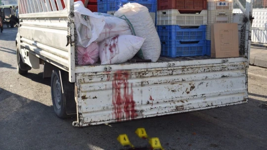 Silahlı saldırının ardından kaçarken kaza yaptı: 2 yaralı