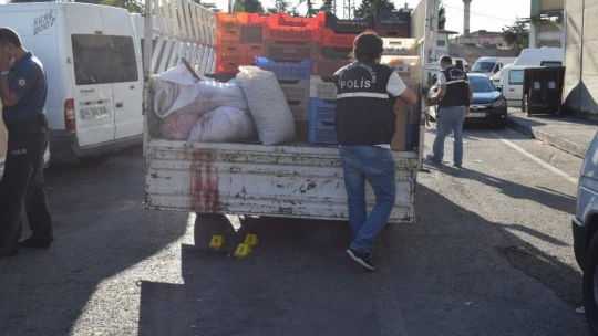 Silahlı saldırının ardından kaçarken kaza yaptı: 2 yaralı