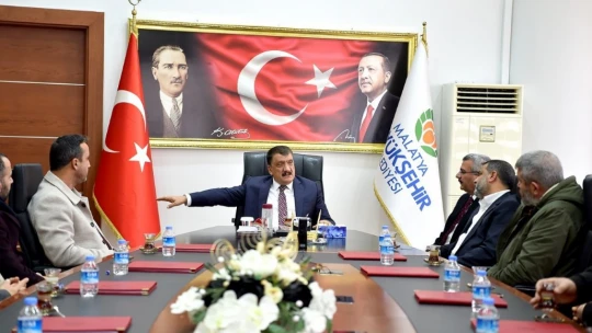 Şire pazarı esnaflarından Başkan Gürkan'a teşekkür ziyareti