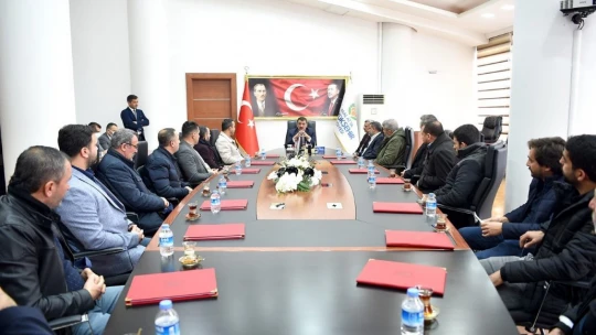 Şire pazarı esnaflarından Başkan Gürkan'a teşekkür ziyareti