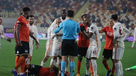 Yeni Malatyaspor: 0 - Galatasaray: 0
