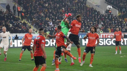 Yeni Malatyaspor: 0 - Galatasaray: 0