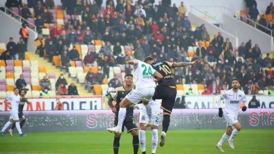 Yeni Malatyaspor evinde farklı mağlup oldu