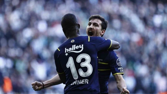 Ligin Dibine Demir Attık!