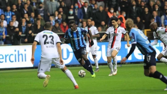 Ligin Dibine Demir Attık!