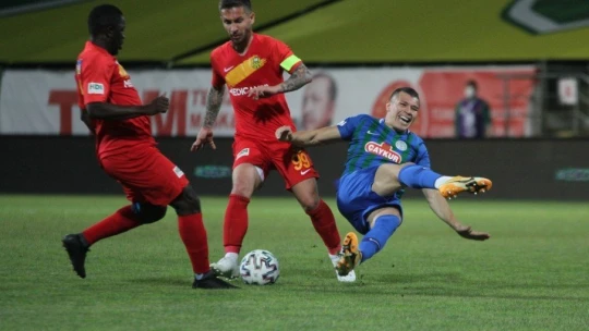 Süper Lig'in en çok gol atan yerli futbolcusu Adem Büyük