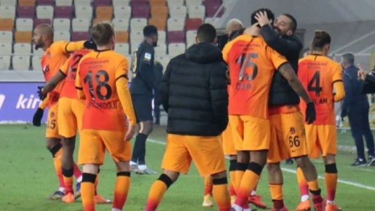 Kötü zemin, kötü futbol... 0-1