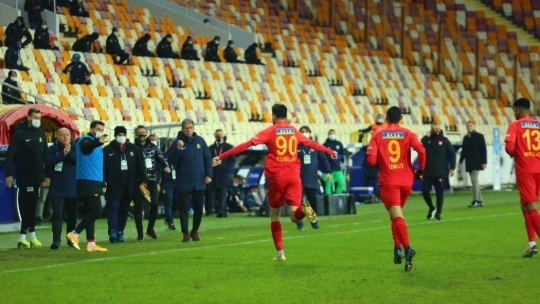 Mükemmel geri dönüş