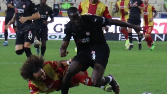 Taraftarlardan Yeni Malatyaspor'un kötü gidişatına tepki