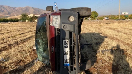 Tarlaya uçan araçtan burnu bile kanamadan çıktı