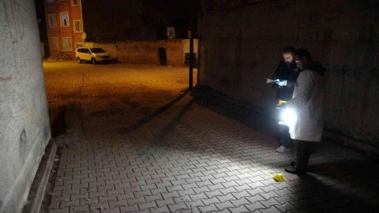 Tartıştığı arkadaşını pompalı tüfekle sırtından vurdu