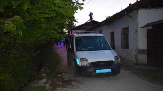 Tartıştığı arkadaşını tüfekle yaraladı