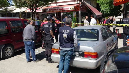 Tartıştığı husumetlisine kurşun yağdırdı: 1 ölü, 1 yaralı