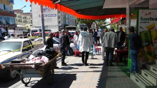 Tartıştığı husumetlisine kurşun yağdırdı: 1 ölü, 1 yaralı