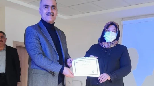 Tavuk yetiştiricileri artık sertifikalı