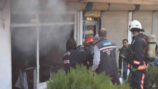 Tekstil atölyesindeki yangın paniği