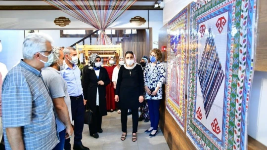 Tekstil Müzesi, halı dokuma kursuna ev sahipliği yapıyor