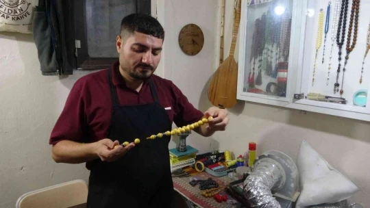 Tespih tutkusu usta yaptı