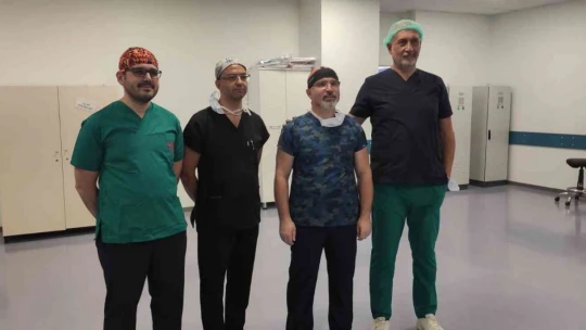 TÖTM'de çevrimiçi Torasik Cerrahi Akciğer ameliyatı