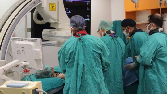 TÖTM'de ilk kez 'pulmoner kalp kapağı' değişimi yapıldı