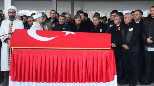 Trafik kazasında şehit olan Astsubay Harun Uğur son yolculuğuna uğurlandı