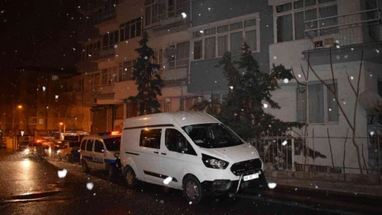 Tüfekle oynarken kendini yaraladı