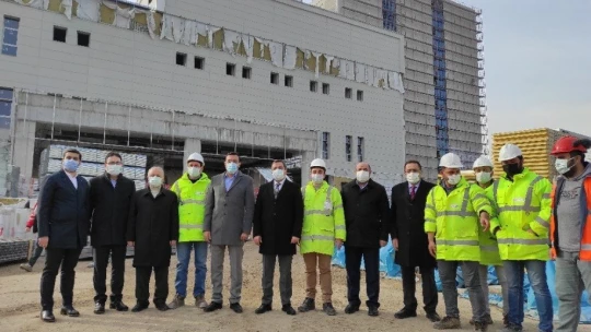 Tüfenkci Battalgazi Devlet Hastanesinde incelemelerde bulundu