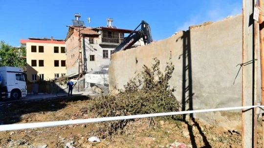 Turgut Özal Mahallesi kentsel dönüşüm projesine başlandı