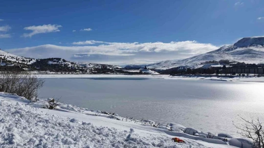 Turgut Özal Tabiat Parkı'nda kartpostallık görüntüler