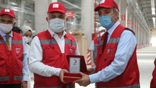 Türkiye'den Hindistan'a 1 milyon 100 bin dolarlık tıbbi yardım