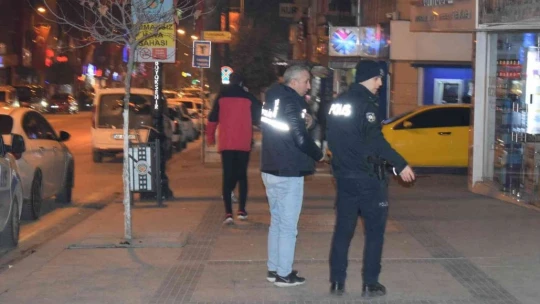 Üç gün önce tehdit etti, bugün bıçakladı