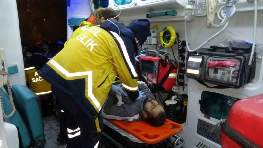 Üç yaşındaki Miran, 22 saat sonra enkazdan sağ kurtuldu